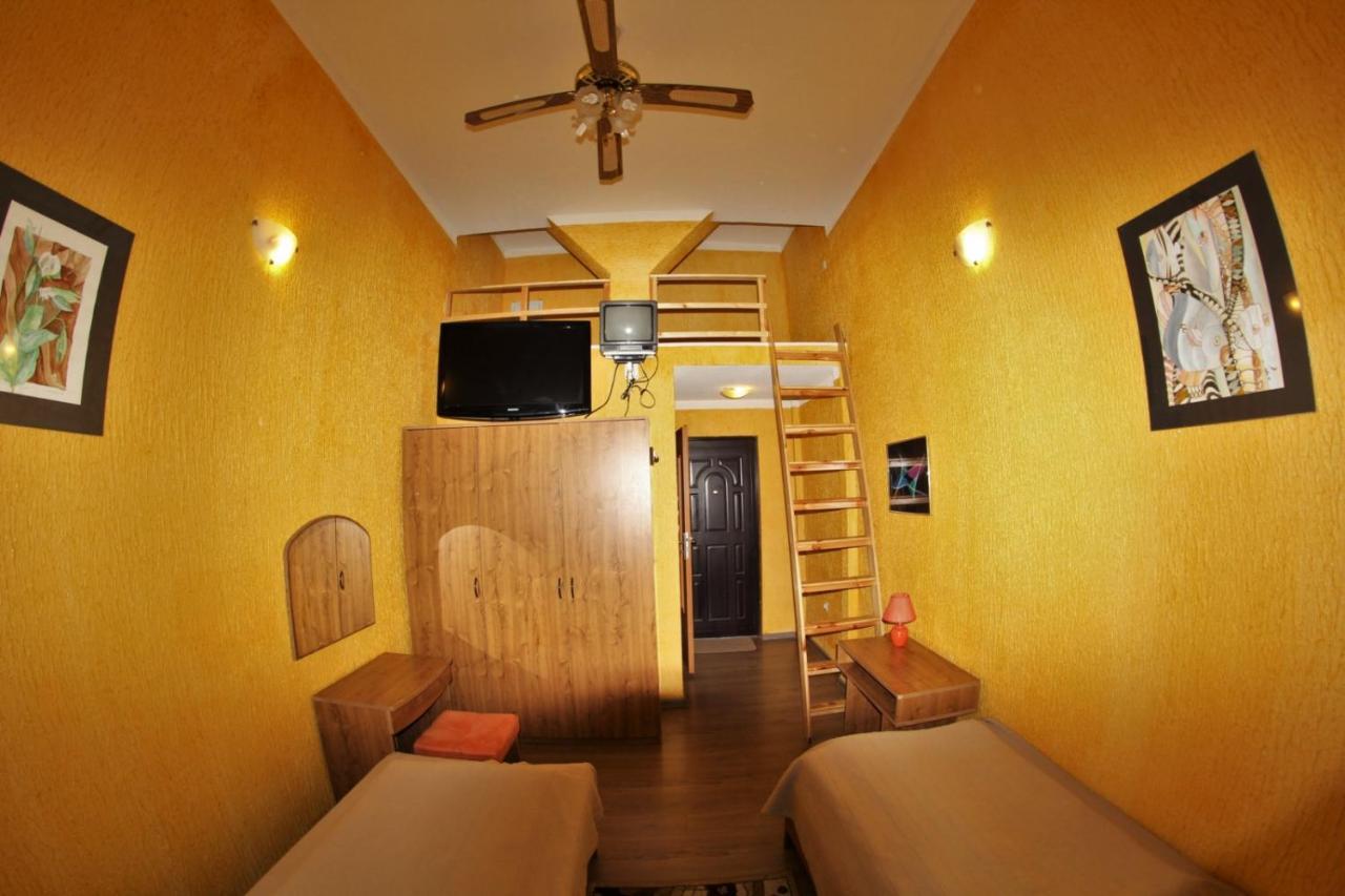 Gosciniec Glucholazy Zdroj Aparthotel Exterior photo